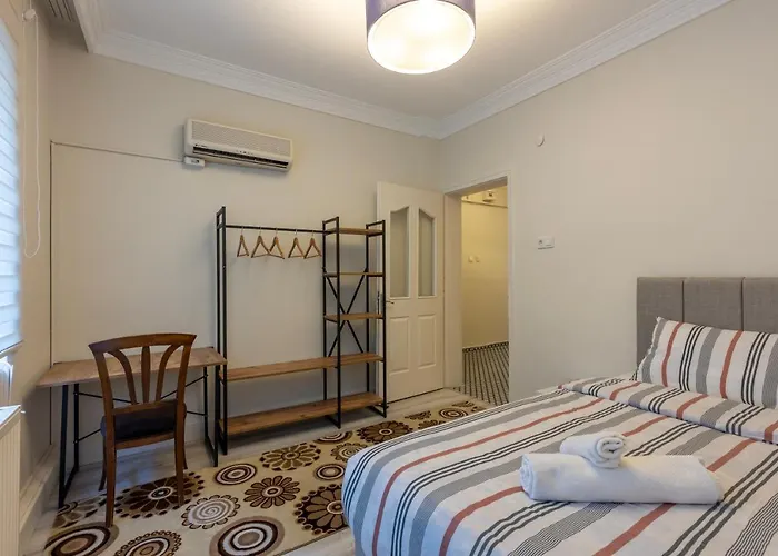 In The Centre Of Taksim And Galataport 3 Bedrooms In Apartment